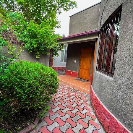 Ala-Bel Guesthouse Biškek Exteriér fotografie
